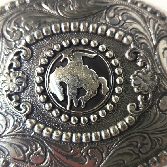 Nocona Western Rodeo Cowboy Cowgirl Buckle - Picture 2 of 5